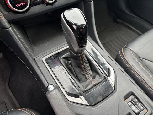 Used 2019 Subaru Crosstrek 2.0i Limited w/ Moonroof Package w/Navigation image 29