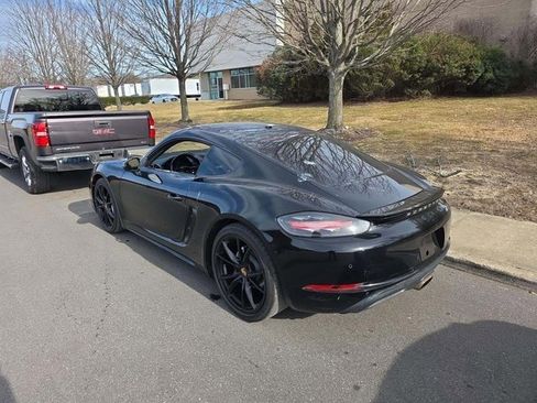 Used 2019 Porsche 718 Cayman Base image 4