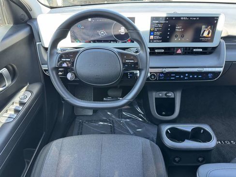 Used 2024 Hyundai Ioniq 5 SE RWD image 22