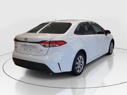 Used 2023 Toyota Corolla LE image 7