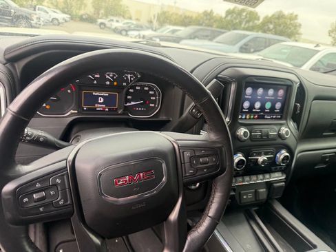 Used 2022 GMC Sierra 2500 AT4 w/ AT4 Preferred Package AWD/4WD image 5