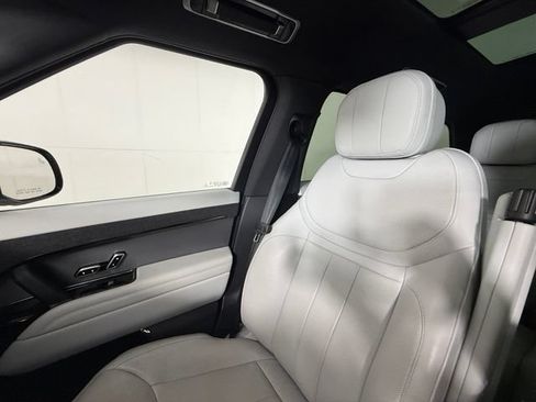 Certified 2025 Land Rover Range Rover Sport SE AWD/4WD image 22