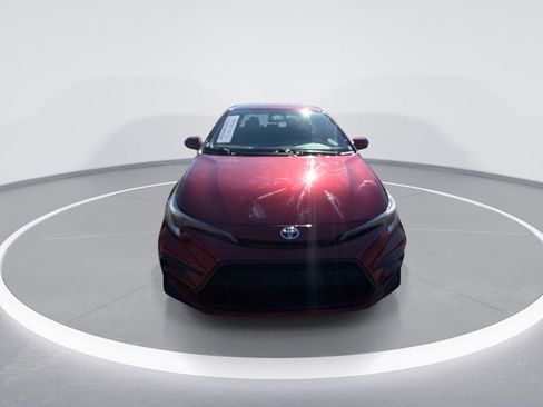Used 2023 Toyota Corolla SE FWD image 3