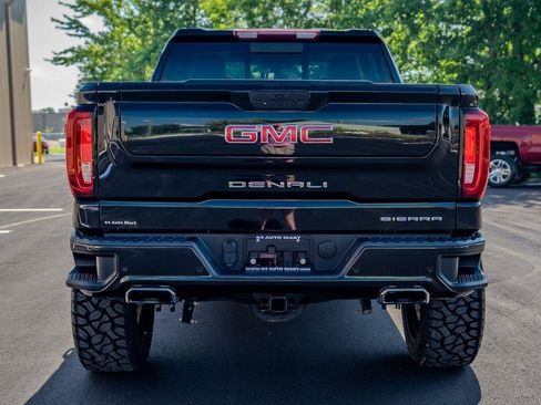 Used 2022 GMC Sierra 1500 Denali w/ Denali Premium Package AWD/4WD image 3