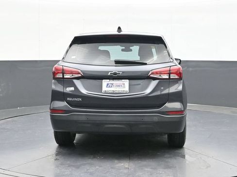Used 2022 Chevrolet Equinox LS w/ Driver Confidence II Package FWD image 10