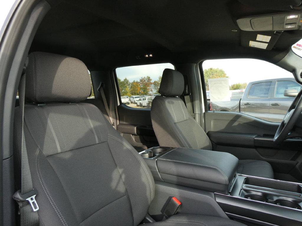 New 2026 Ford F150 STX w/ Equipment Group 200A AWD/4WD image 9