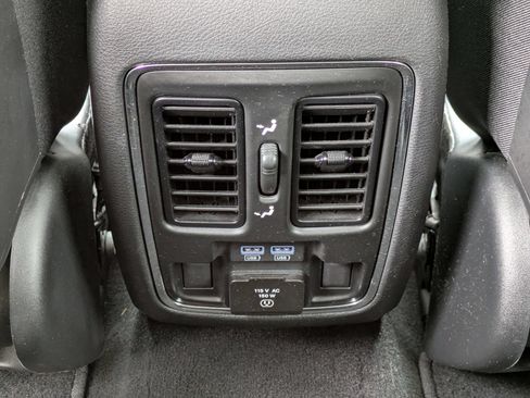 Used 2020 Jeep Grand Cherokee Limited w/ Premium Lighting Group AWD/4WD image 19