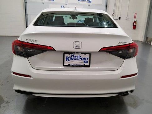 Used 2024 Honda Civic Sport image 12