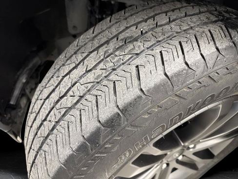 Used 2022 Ford F150 Lariat w/ Equipment Group 502A High image 44