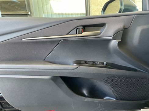 Used 2025 Toyota Camry LE image 18