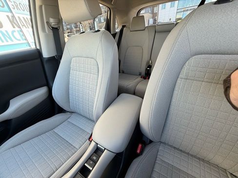 New 2026 Honda HR-V LX image 18