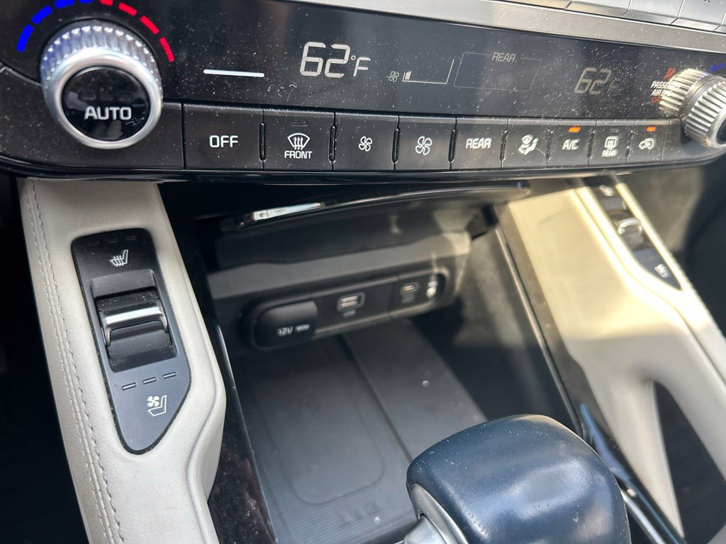 Used 2024 Kia Telluride EX w/ EX Captain's Chair Package AWD/4WD image 13