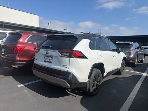 Used 2023 Toyota RAV4 XSE AWD/4WD image 4