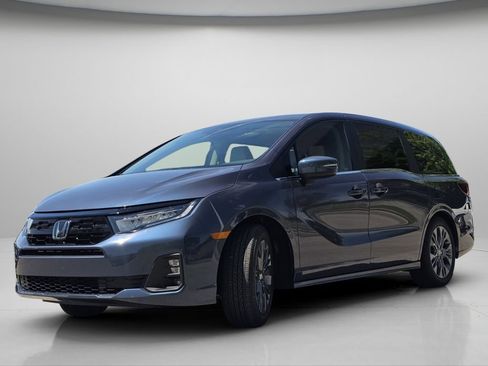 Used 2026 Honda Odyssey Touring image 21