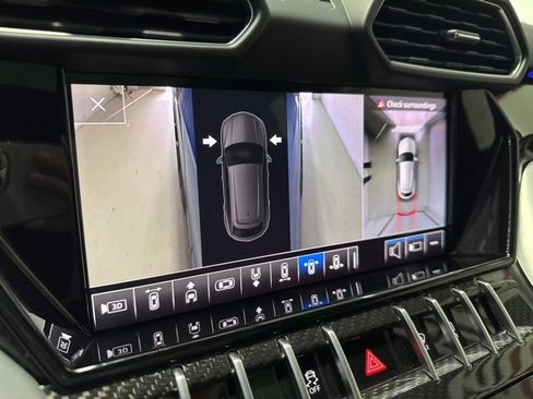 Used 2020 Lamborghini Urus image 42