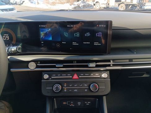 Used 2025 Hyundai Tucson SE image 19