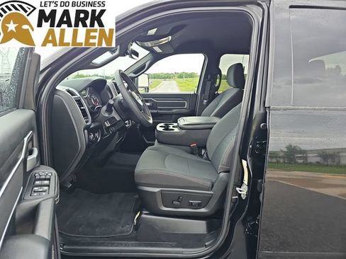Used 2025 RAM 2500 Big Horn AWD/4WD image 18