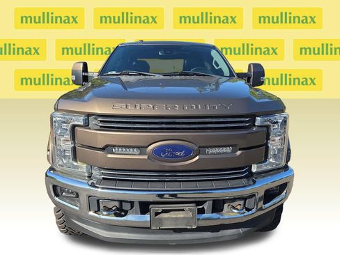 Used 2017 Ford F250 Lariat w/ Lariat Ultimate Package AWD/4WD image 15