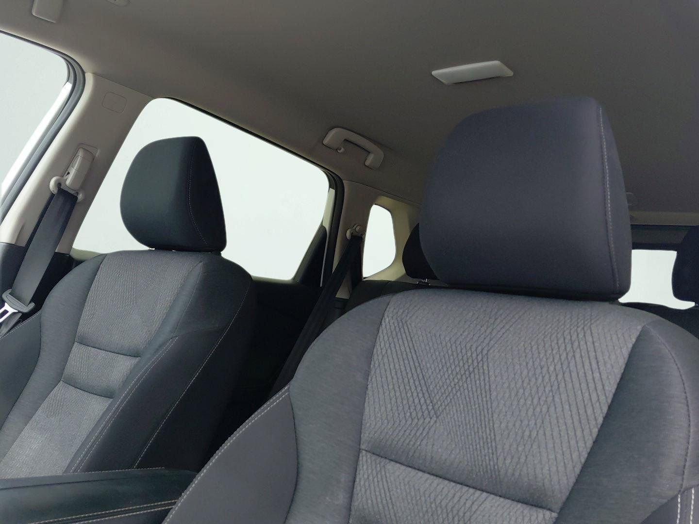 Used 2024 Nissan Rogue SV FWD image 13