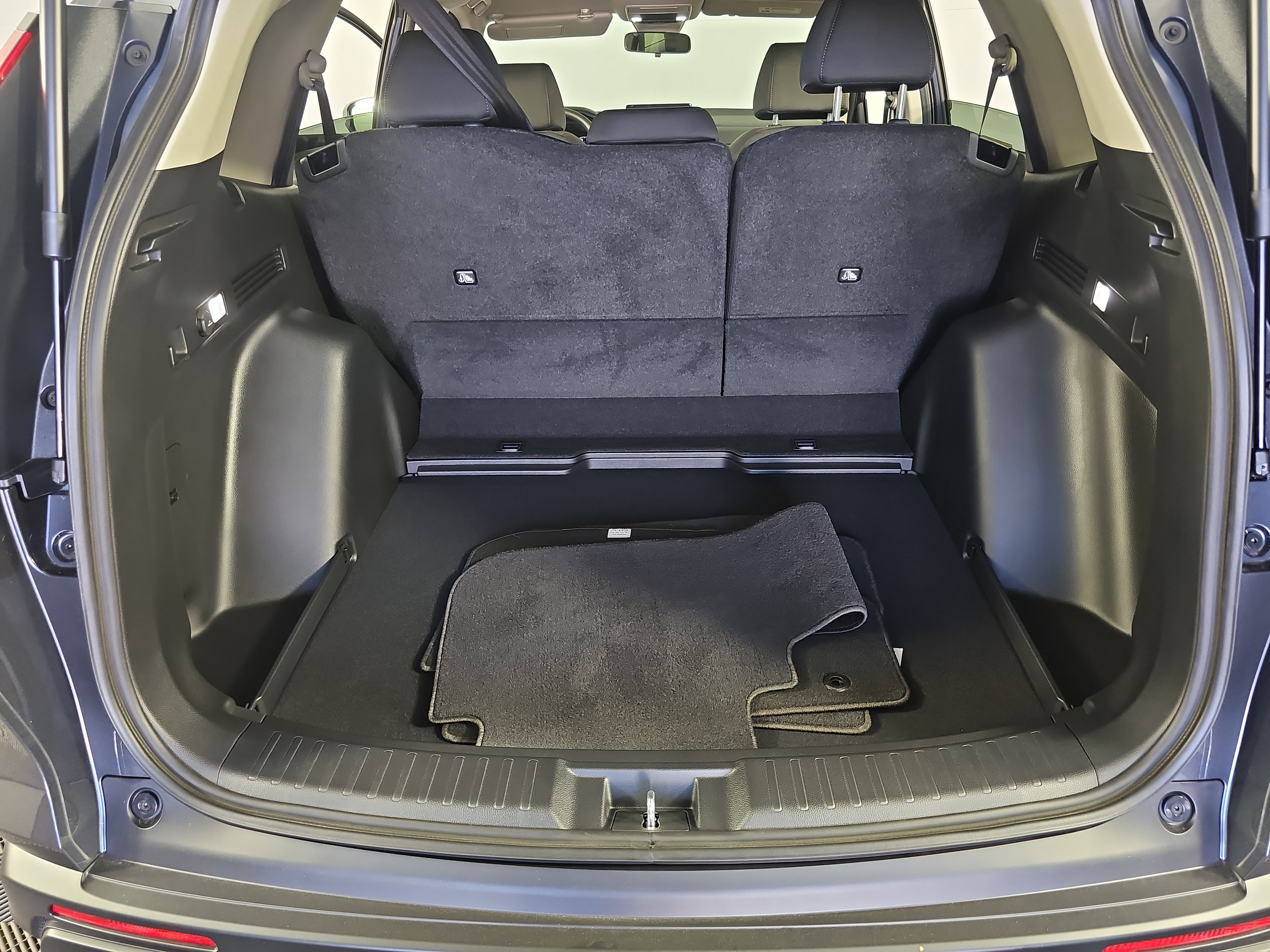 Used 2026 Honda CR-V LX image 13