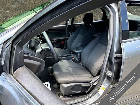 Used 2016 Ford Focus SE FWD image 23