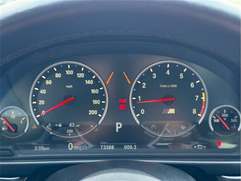 Used 2016 BMW M5 image 17