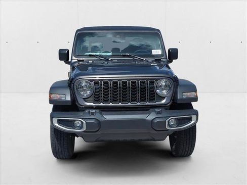 New 2025 Jeep Gladiator Sport image 6