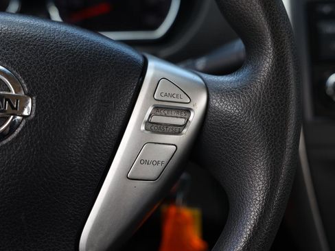 Used 2016 Nissan Versa SV image 26