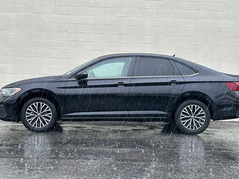 Used 2023 Volkswagen Jetta S image 7