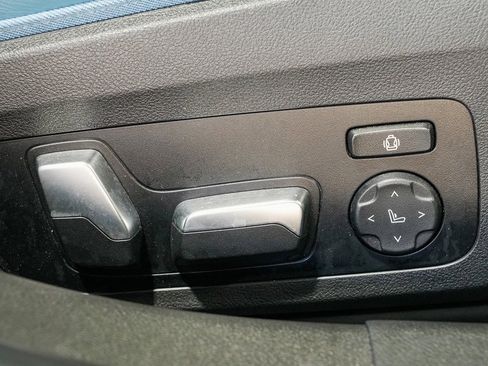 Used 2023 BMW M3 Competition w/ Executive Package image 85