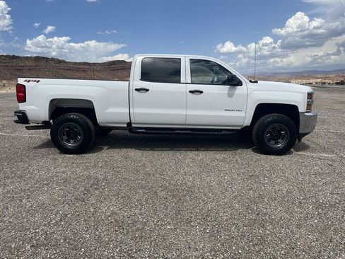 Used 2018 Chevrolet Silverado 2500 W/T w/ WT Fleet Convenience Package AWD/4WD image 2