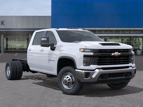 New 2026 Chevrolet Silverado 3500 W/T w/ WT Convenience Package AWD/4WD image 7