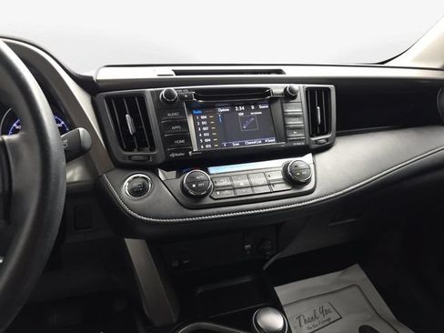 Used 2018 Toyota RAV4 XLE FWD image 20