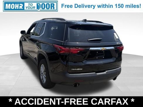 Used 2022 Chevrolet Traverse LT FWD image 3