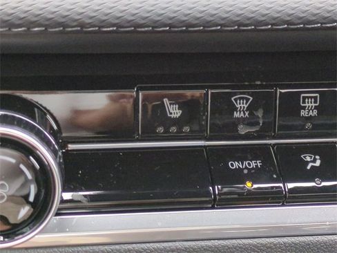 New 2026 Chevrolet Equinox LT image 22