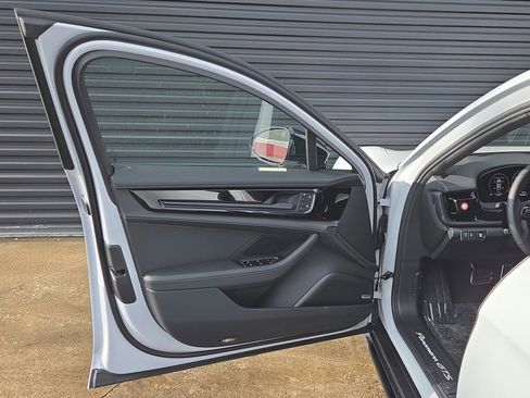 New 2026 Porsche Panamera GTS image 6