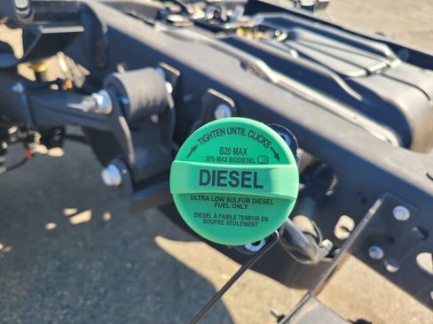 New 2024 Ford F550 4x4 Regular Cab Super Duty image 9