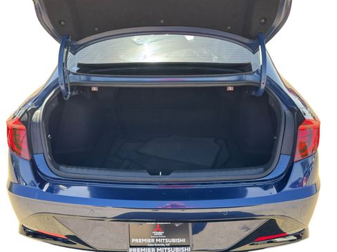 Used 2022 Hyundai Sonata Limited FWD image 19