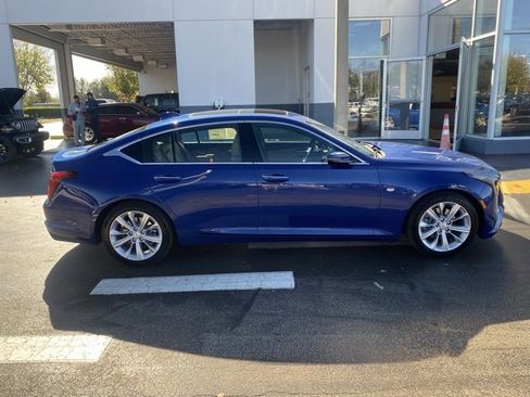 Used 2025 Cadillac CT5 Premium Luxury image 9