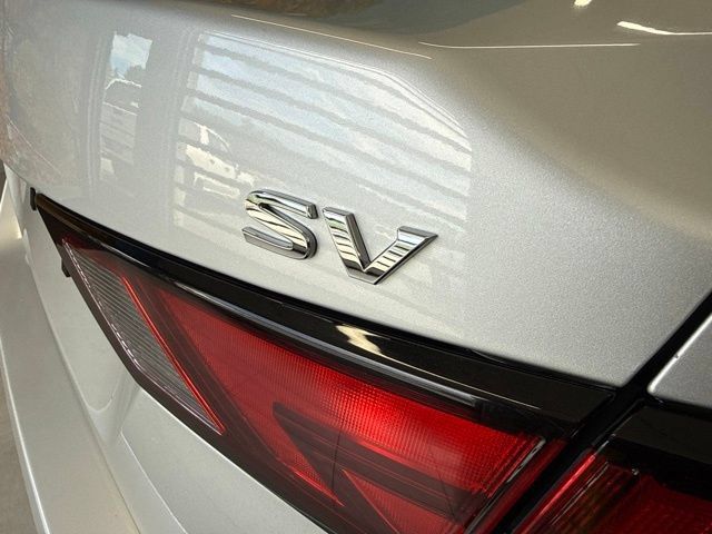Used 2023 Nissan Sentra SV FWD image 17