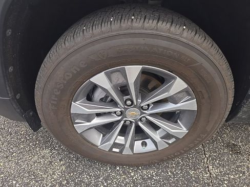 Used 2025 Chevrolet Equinox LT w/ Convenience Package II FWD image 15
