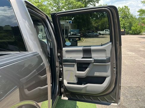 Used 2019 Ford F150 XLT AWD/4WD image 21