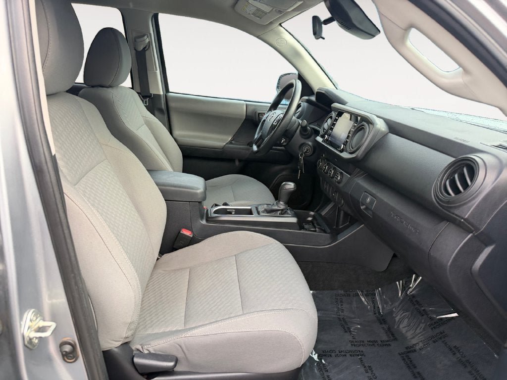 Used 2020 Toyota Tacoma SR AWD/4WD image 24