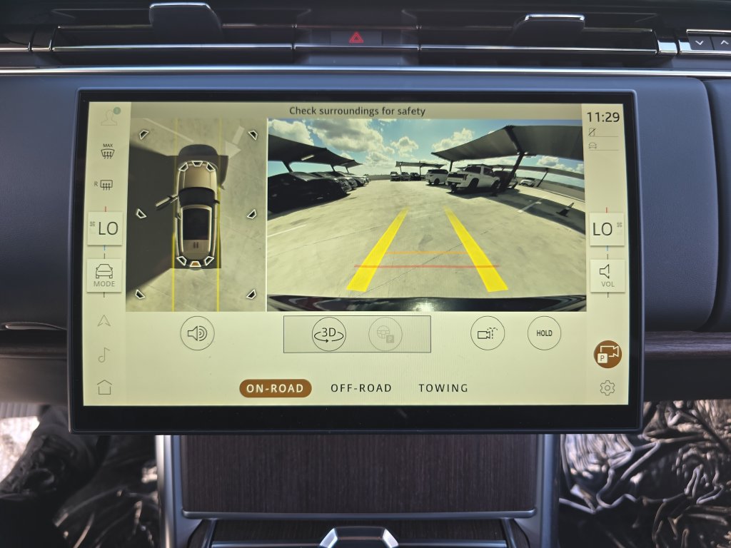 Certified 2025 Land Rover Range Rover SE AWD/4WD image 23