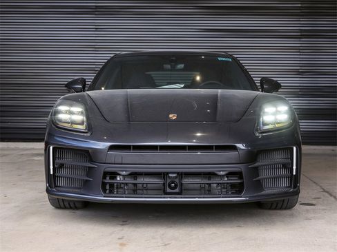 New 2026 Porsche Panamera image 10