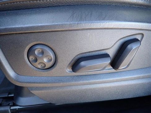 Used 2019 Audi Q5 2.0T Premium w/ Convenience Package image 14