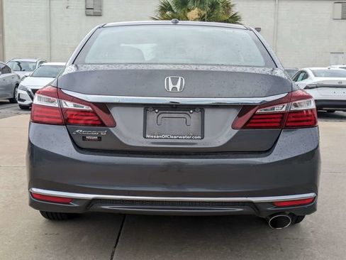 Used 2017 Honda Accord EX image 6