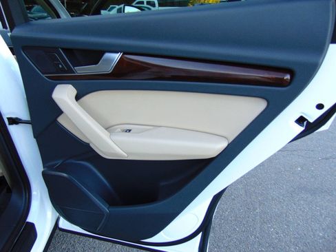 Used 2018 Audi Q5 2.0T Premium Plus w/ Premium Plus Package image 52