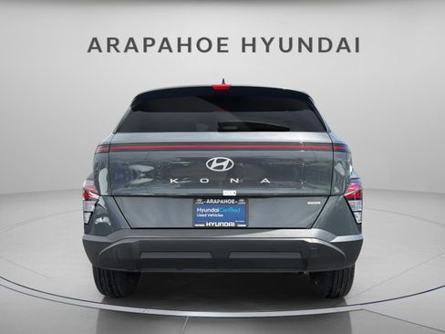 Used 2025 Hyundai Kona SEL AWD/4WD image 4