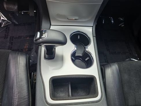 Used 2015 Jeep Grand Cherokee Altitude AWD/4WD image 18